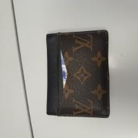 cs 1047 /2025 lv cardholder